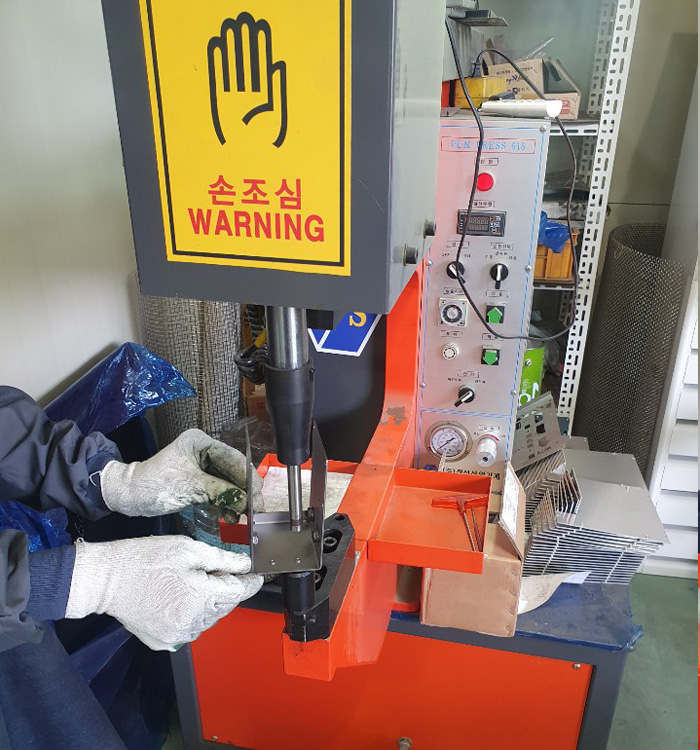 8feb0f15-da57-48ab-8a69-775dc6b5ee29