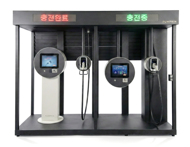 전기차 급속 충전 스테이션